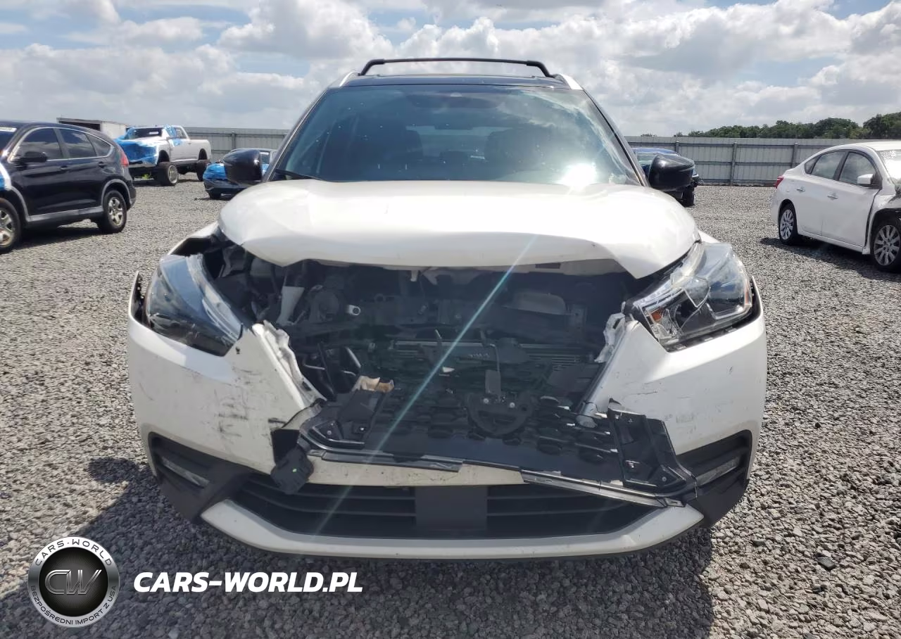 2020 Nissan Kicks Sr VIN:3N1CP5DV2LL537152 - 5