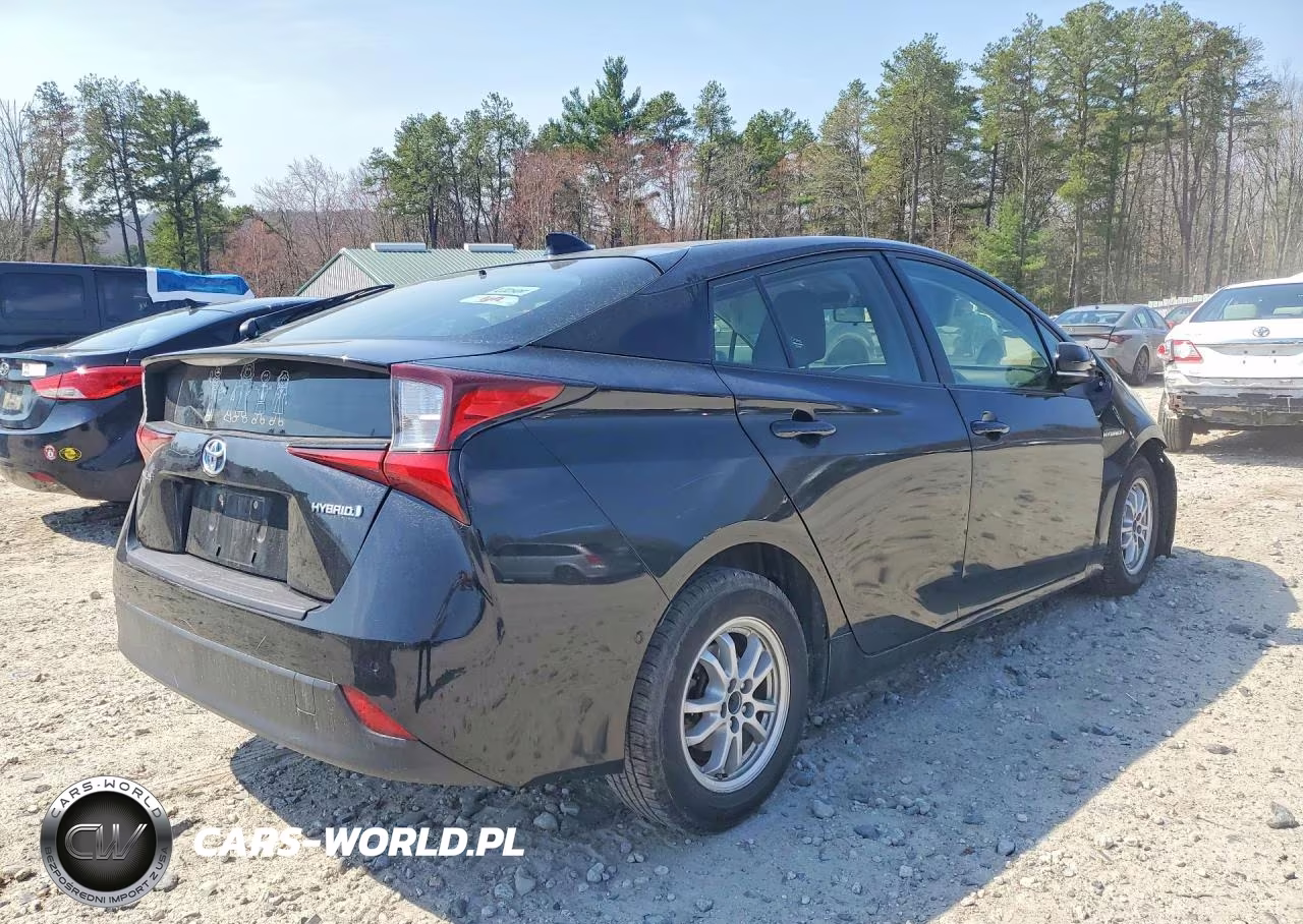 2021 Toyota Prius Le VIN:JTDKAMFU5M3151797 - 3