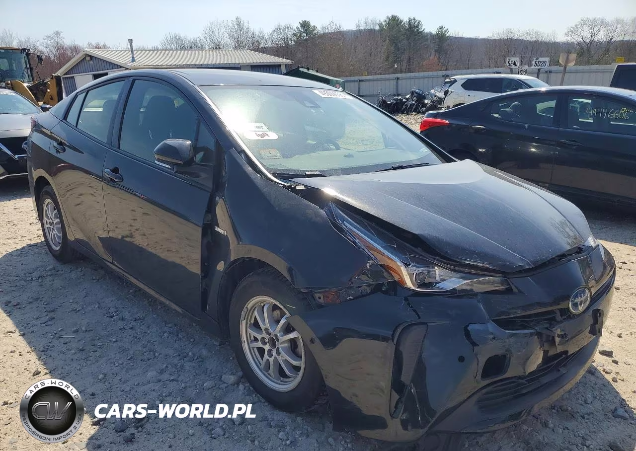 2021 Toyota Prius Le VIN:JTDKAMFU5M3151797 - 4
