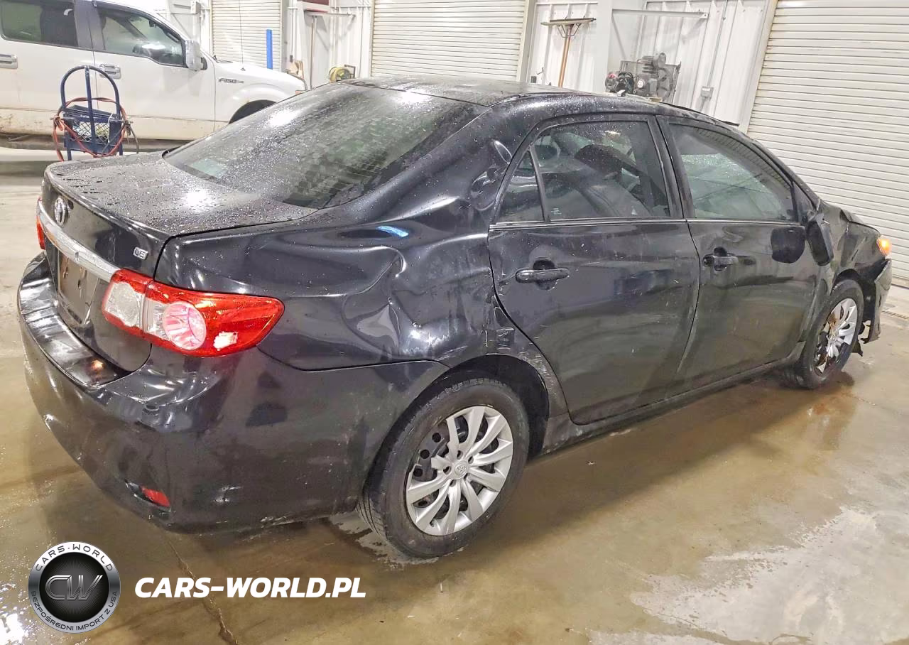 2013 Toyota Corolla Le VIN:5YFBU4EE1DP169920 - 3