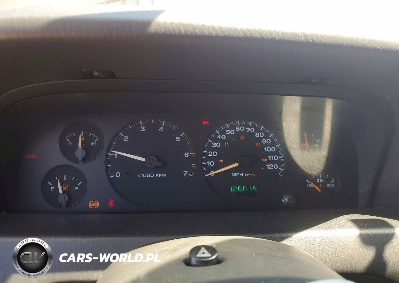 2004 Jeep Grand Cherokee Laredo VIN:1J4GX48S14C350839 - 9