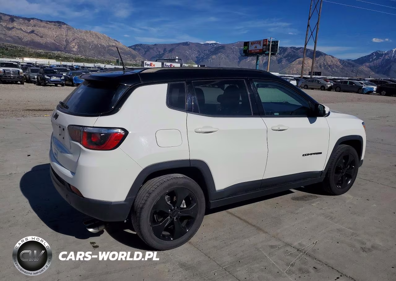 2020 Jeep Compass Latitude VIN:3C4NJDBB9LT116510 - 3