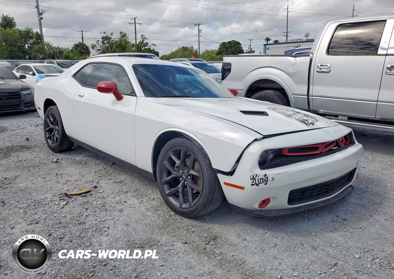 2023 Dodge Challenger Sxt VIN:2C3CDZAG2PH602345 - 4