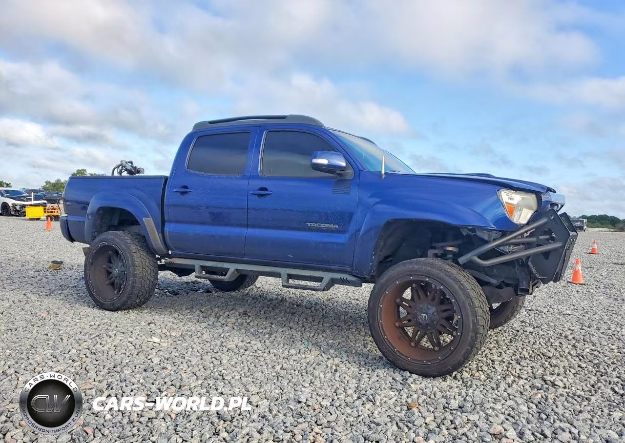 2015 Toyota Tacoma Double Cab Prerunner VIN:5TFJU4GN6FX079045 - 4