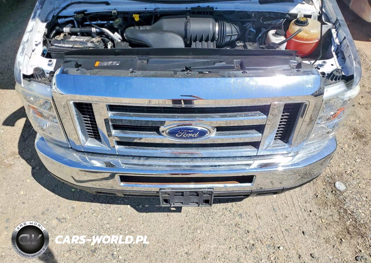 2018 Ford Econoline E450 Super Duty Cutaway Van VIN:1FDXE4FS0JDC30126 - 7
