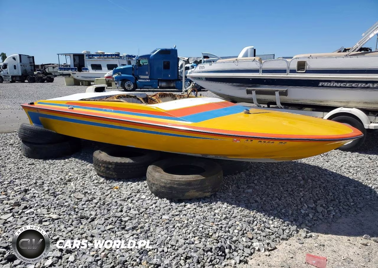 1973 Spectra V-Hull
