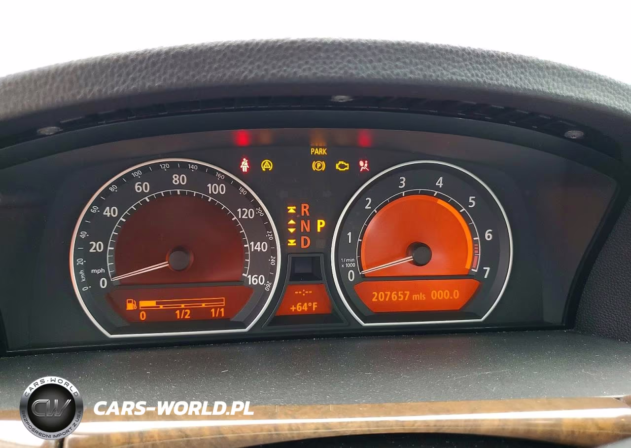 2006 BMW 750 Li VIN:WBAHN83516DT34286 - 9
