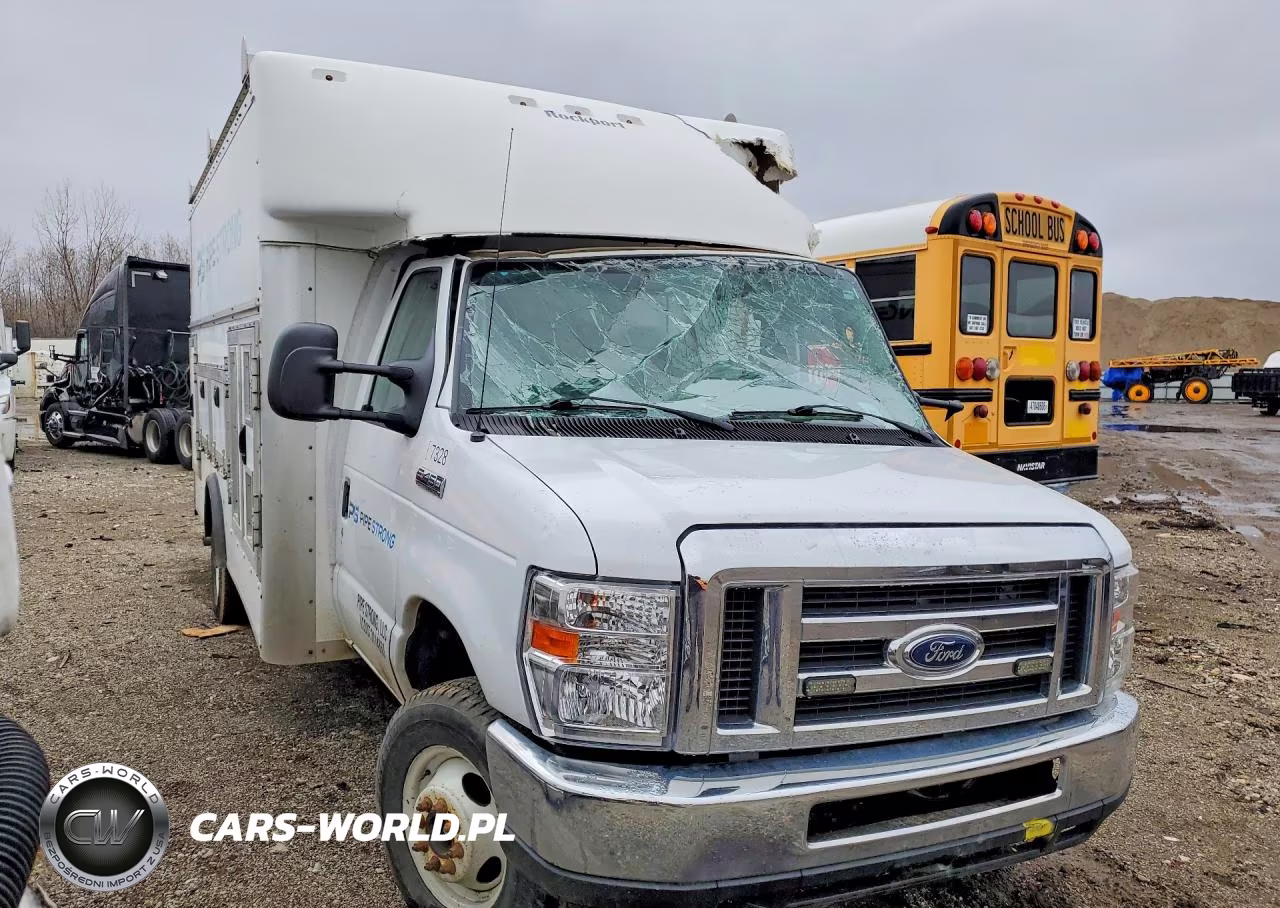 2019 Ford Econoline E450 Super Duty Cutaway Van – zdjęcie 1 z 7