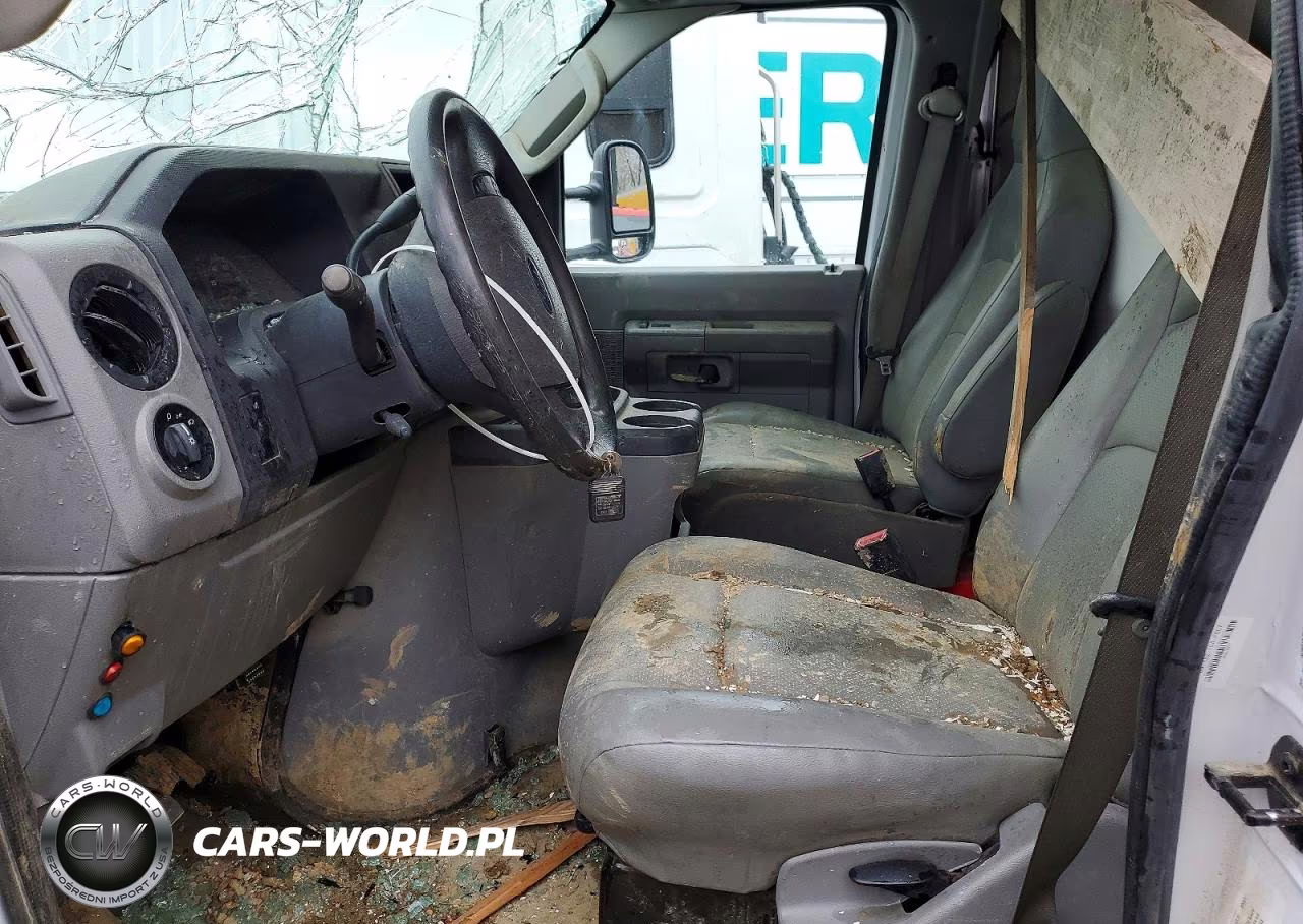 2019 Ford Econoline E450 Super Duty Cutaway Van VIN:1FDXE4FS7KDC39598 - 3