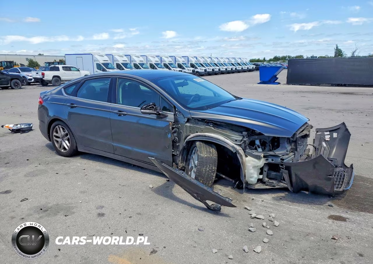 2015 Ford Fusion Se VIN:1FA6P0H73F5114759 - 4