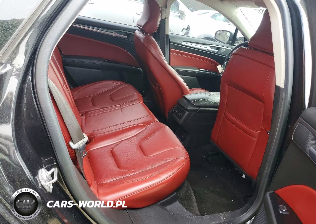 2015 Ford Fusion Titanium Phev VIN:3FA6P0SUXFR241259 - 10