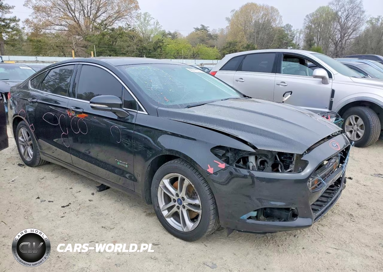 2015 Ford Fusion Titanium Phev VIN:3FA6P0SUXFR241259 - 4