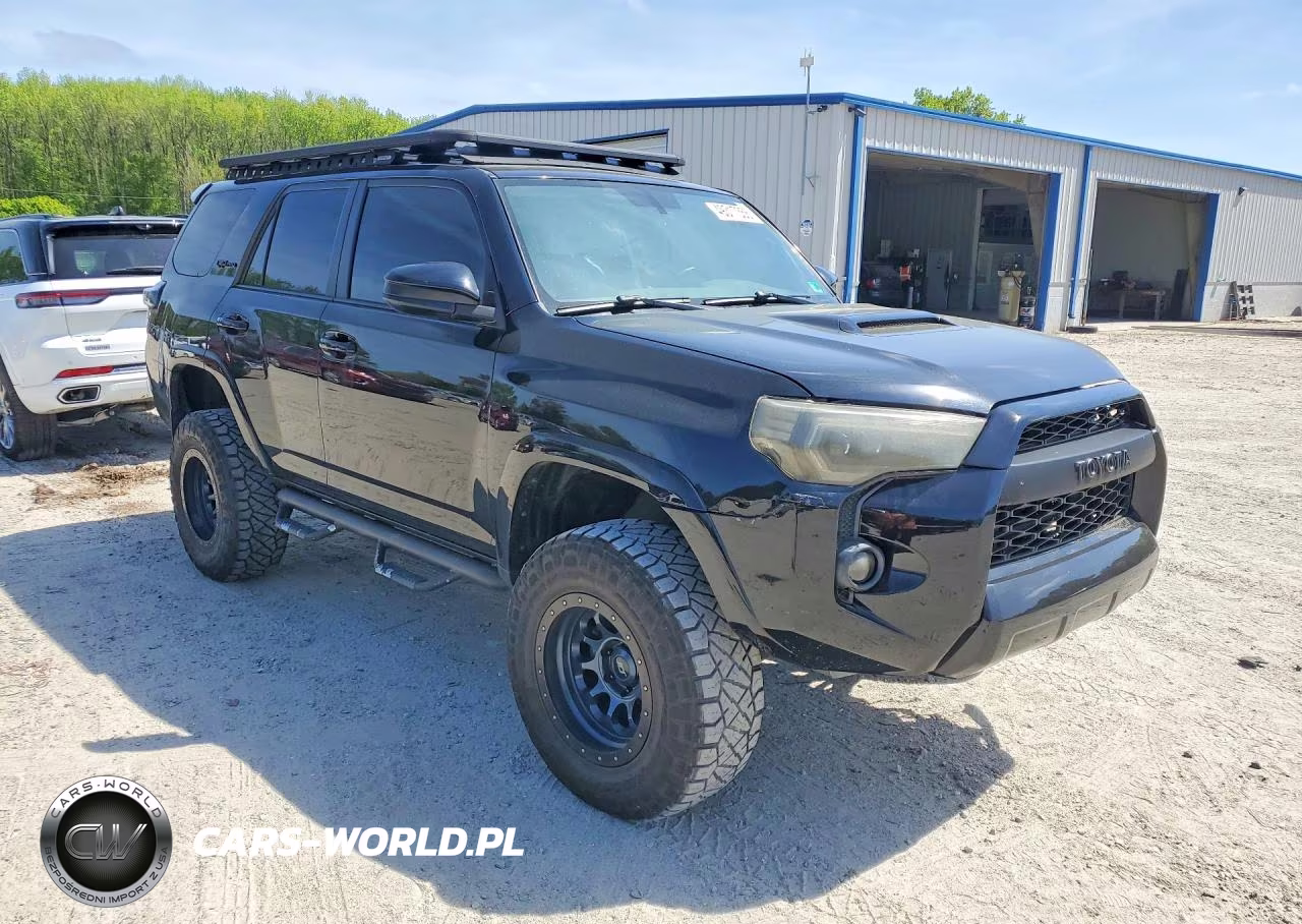 2018 Toyota 4Runner Trd Pro VIN:JTEBU5JR6J5601811 - 4