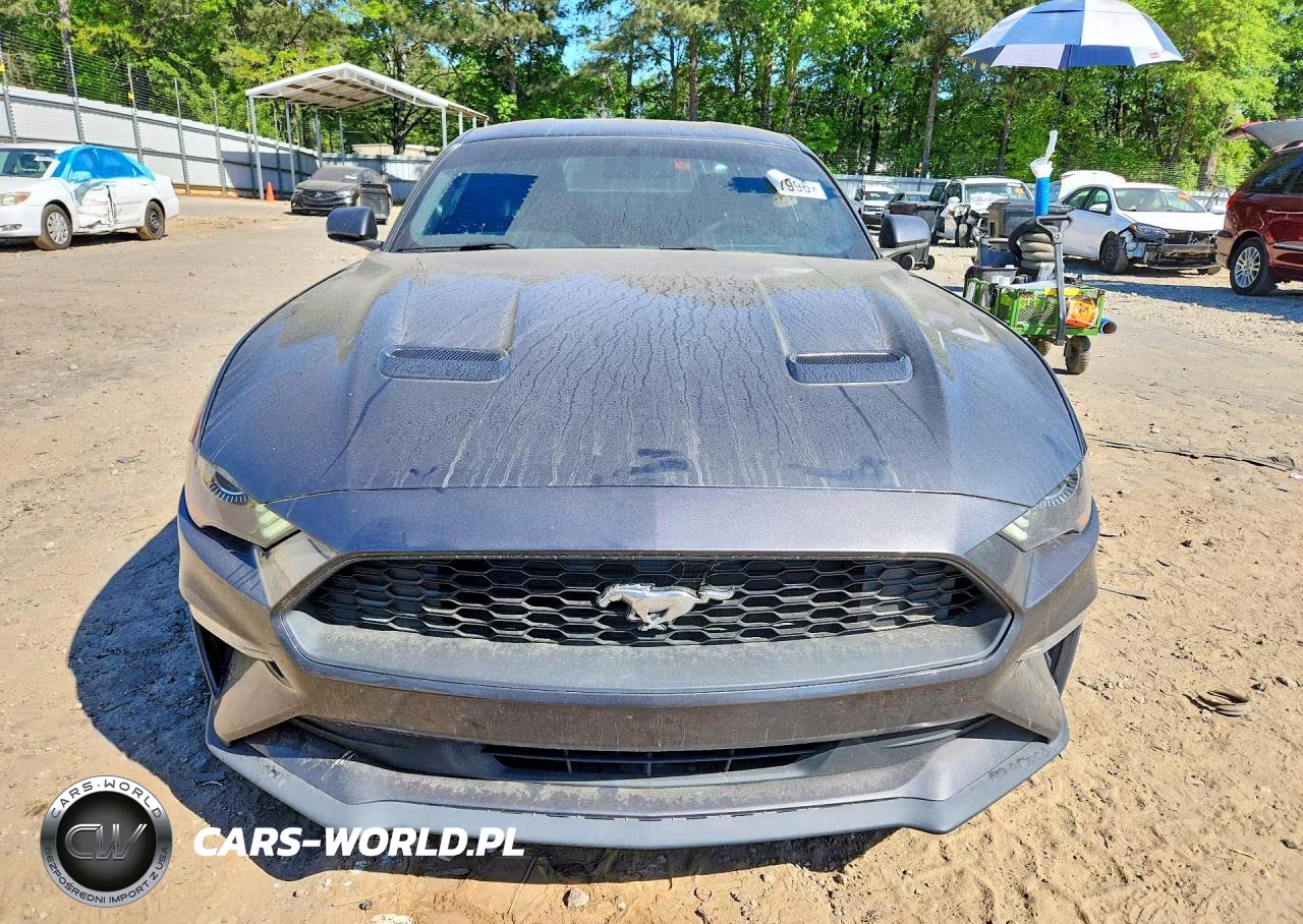 2018 Ford Mustang VIN:1FA6P8TH9J5110609 - 5