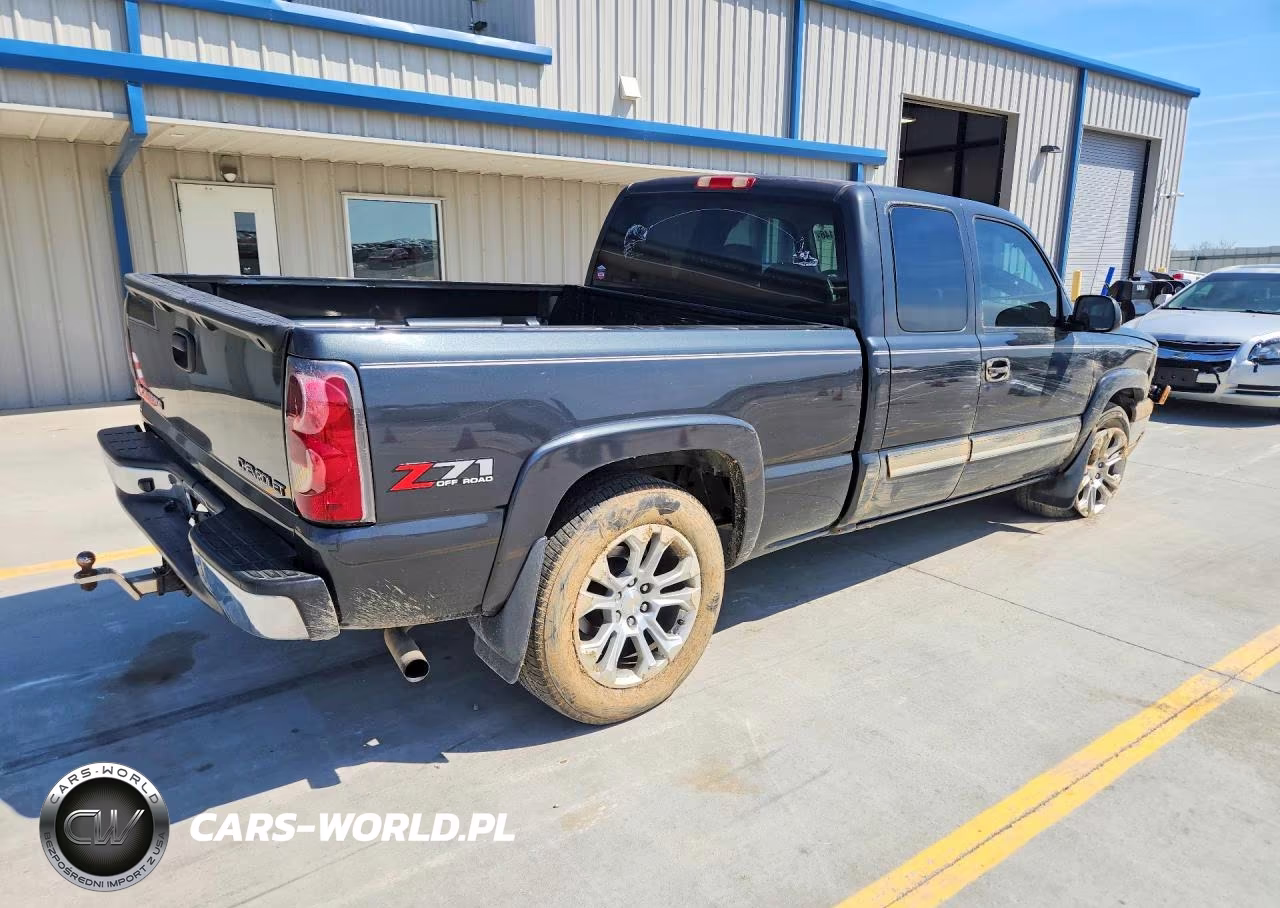 2004 Chevrolet Silverado K1500 VIN:1GCEK19T64E161061 - 3