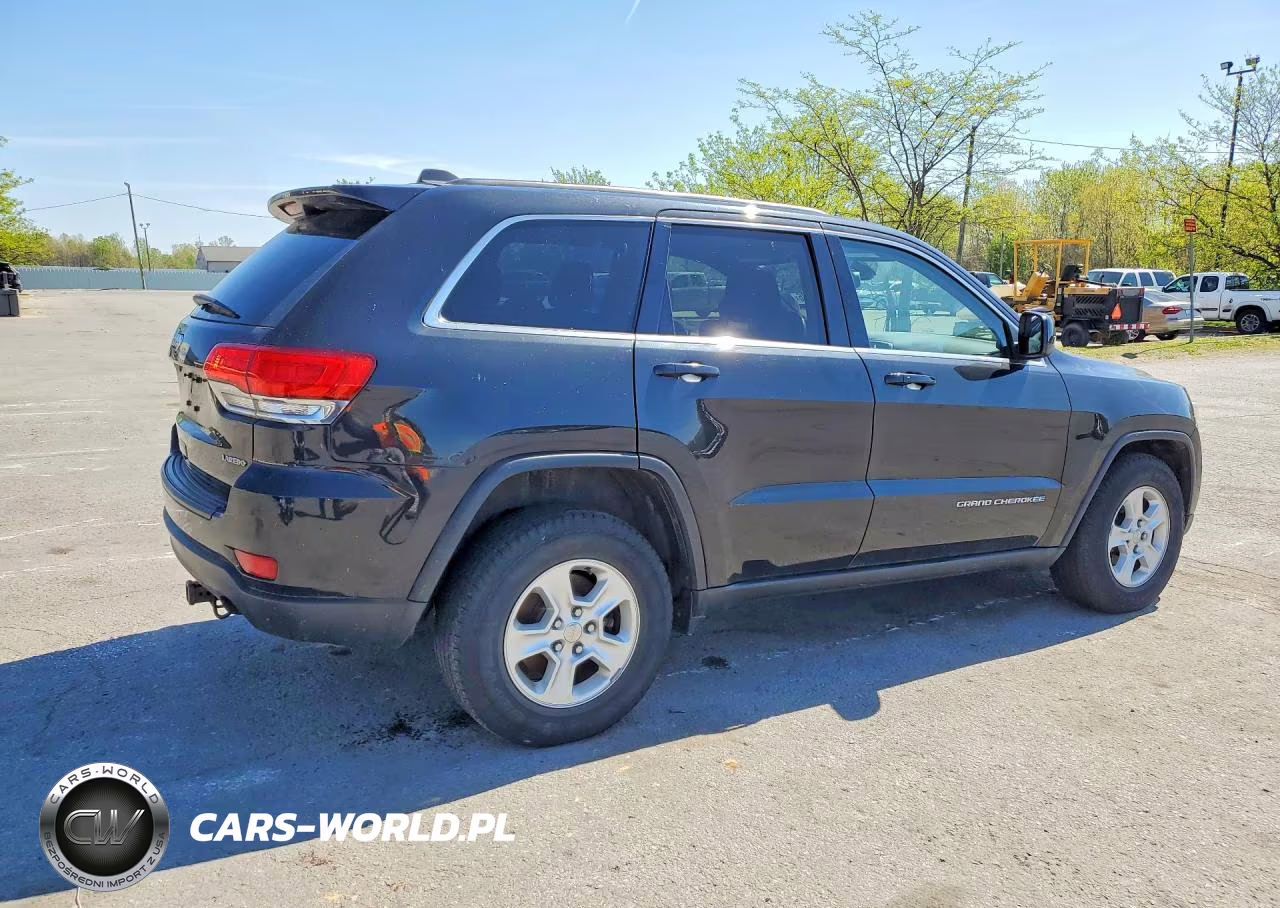 2014 Jeep Grand Cherokee Laredo VIN:1C4RJFAG1EC320663 - 3