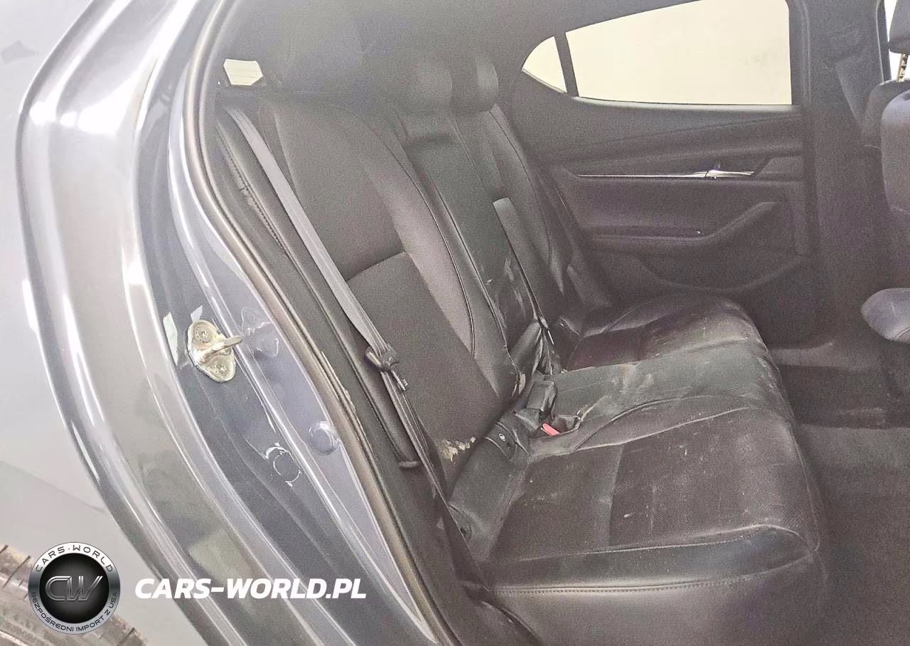 2021 Mazda 3 Premium VIN:JM1BPBML3M1316903 - 10