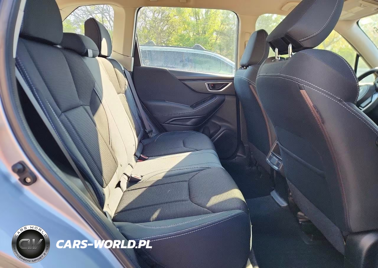 2019 Subaru Forester VIN:JF2SKACCXKH521246 - 11