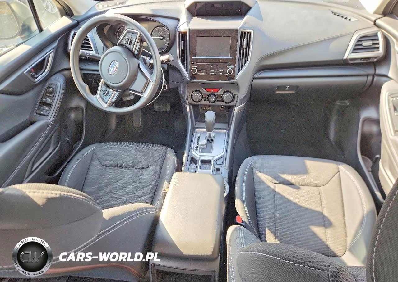 2019 Subaru Forester VIN:JF2SKACCXKH521246 - 8