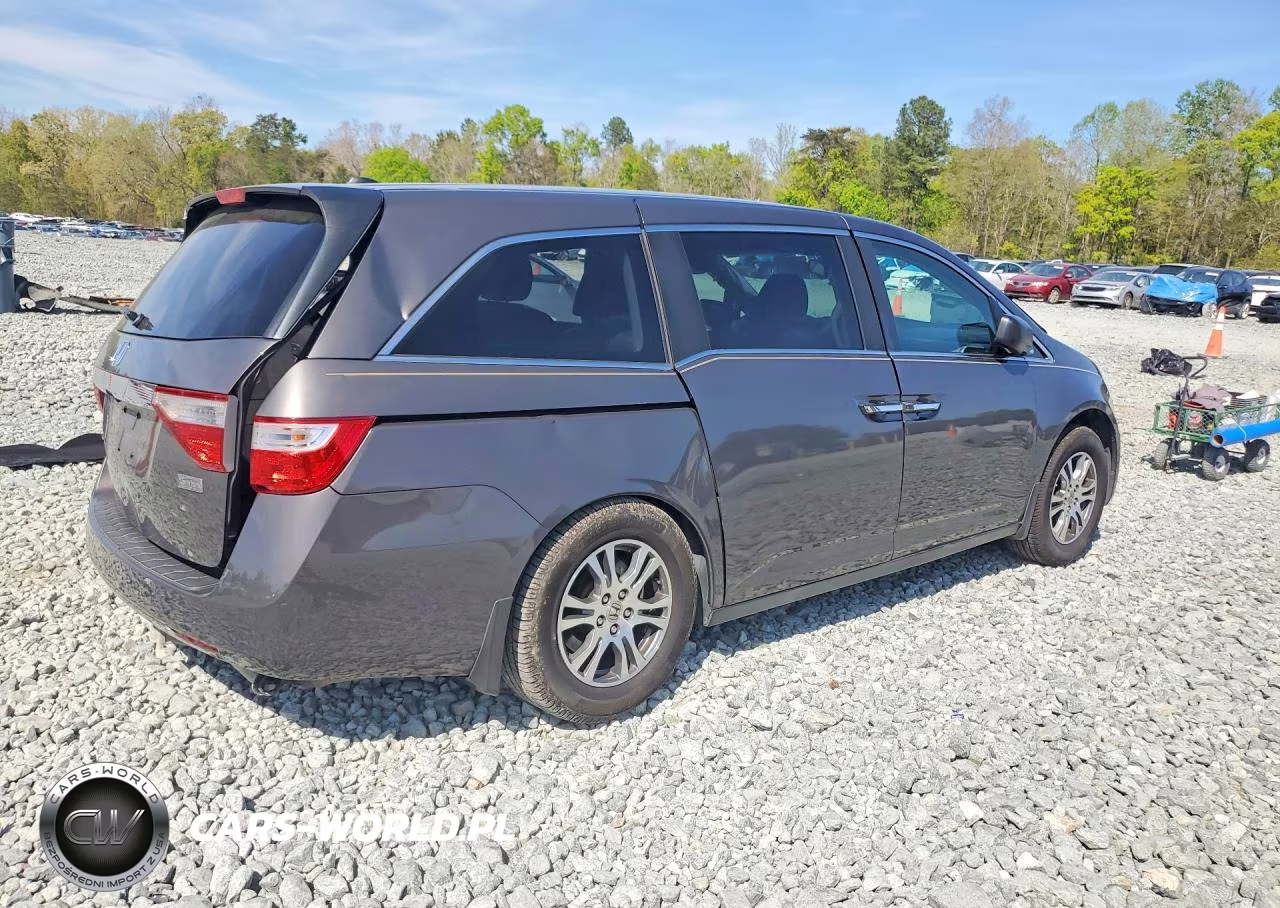 2013 Honda Odyssey Exl VIN:5FNRL5H63DB023784 - 3