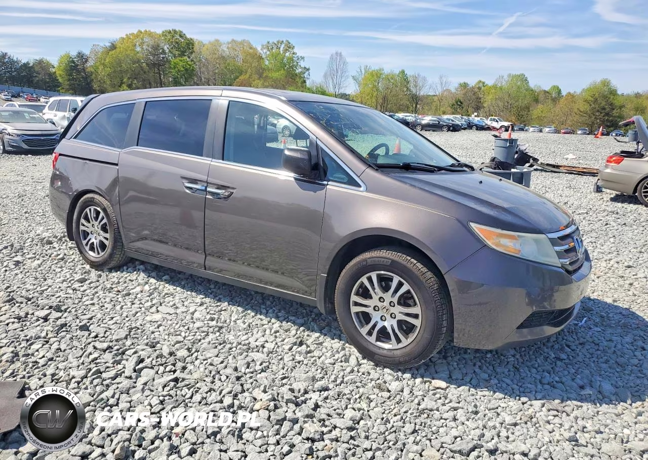 2013 Honda Odyssey Exl VIN:5FNRL5H63DB023784 - 4