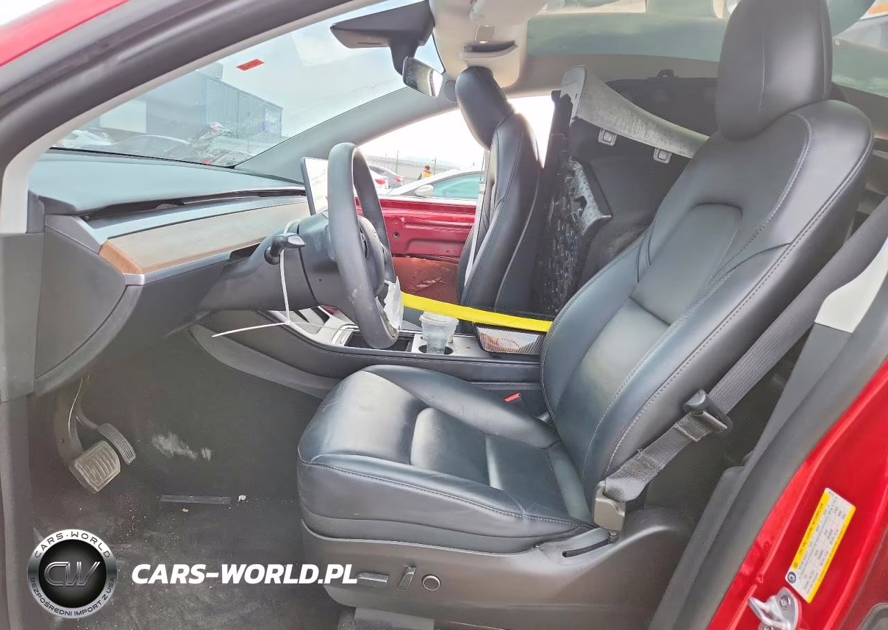 2023 Tesla Model Y VIN:7SAYGAEEXPF587475 - 7