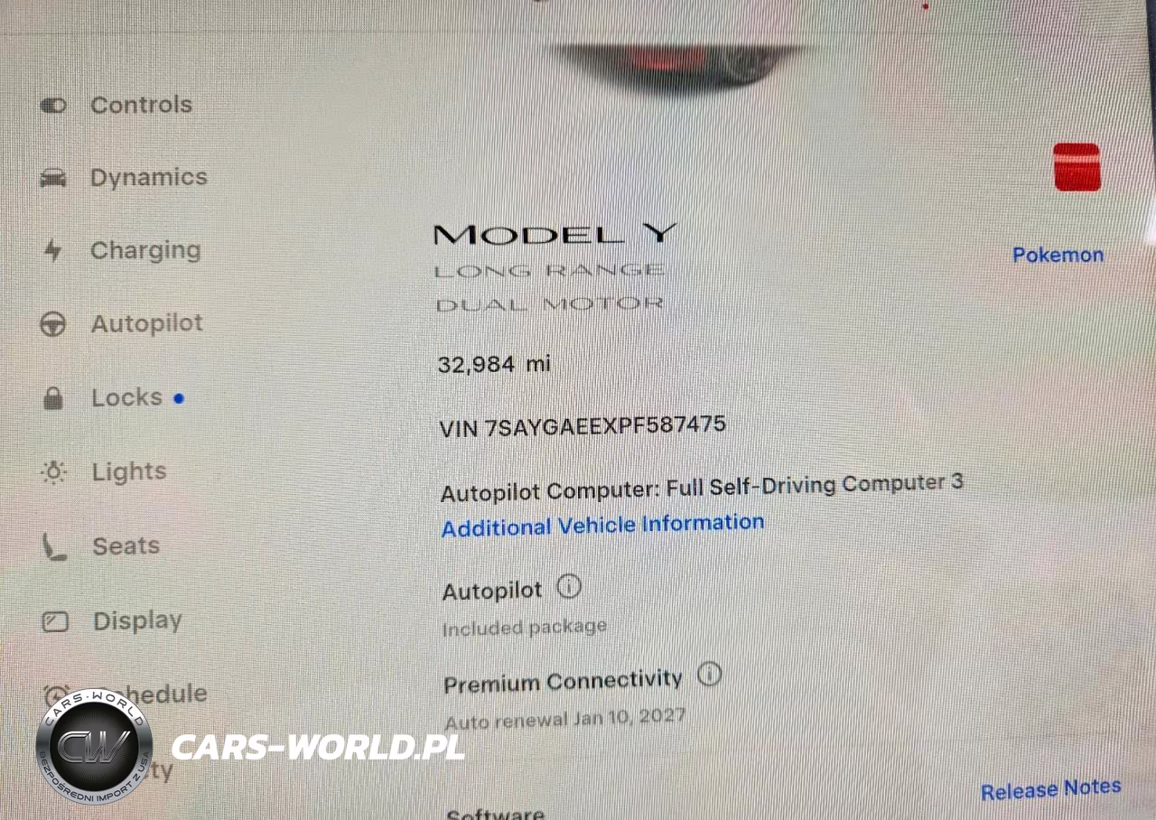 2023 Tesla Model Y VIN:7SAYGAEEXPF587475 - 9