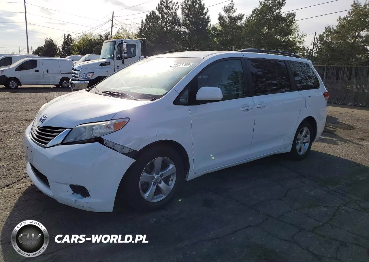 2014 Toyota Sienna Le