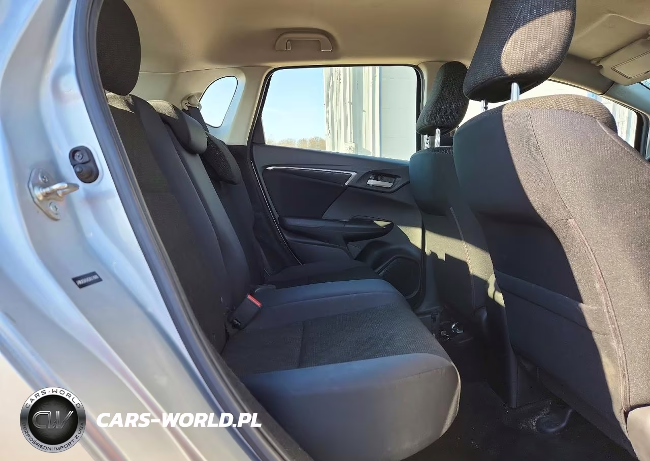 2016 Honda Fit Lx VIN:JHMGK5H58GX014086 - 10