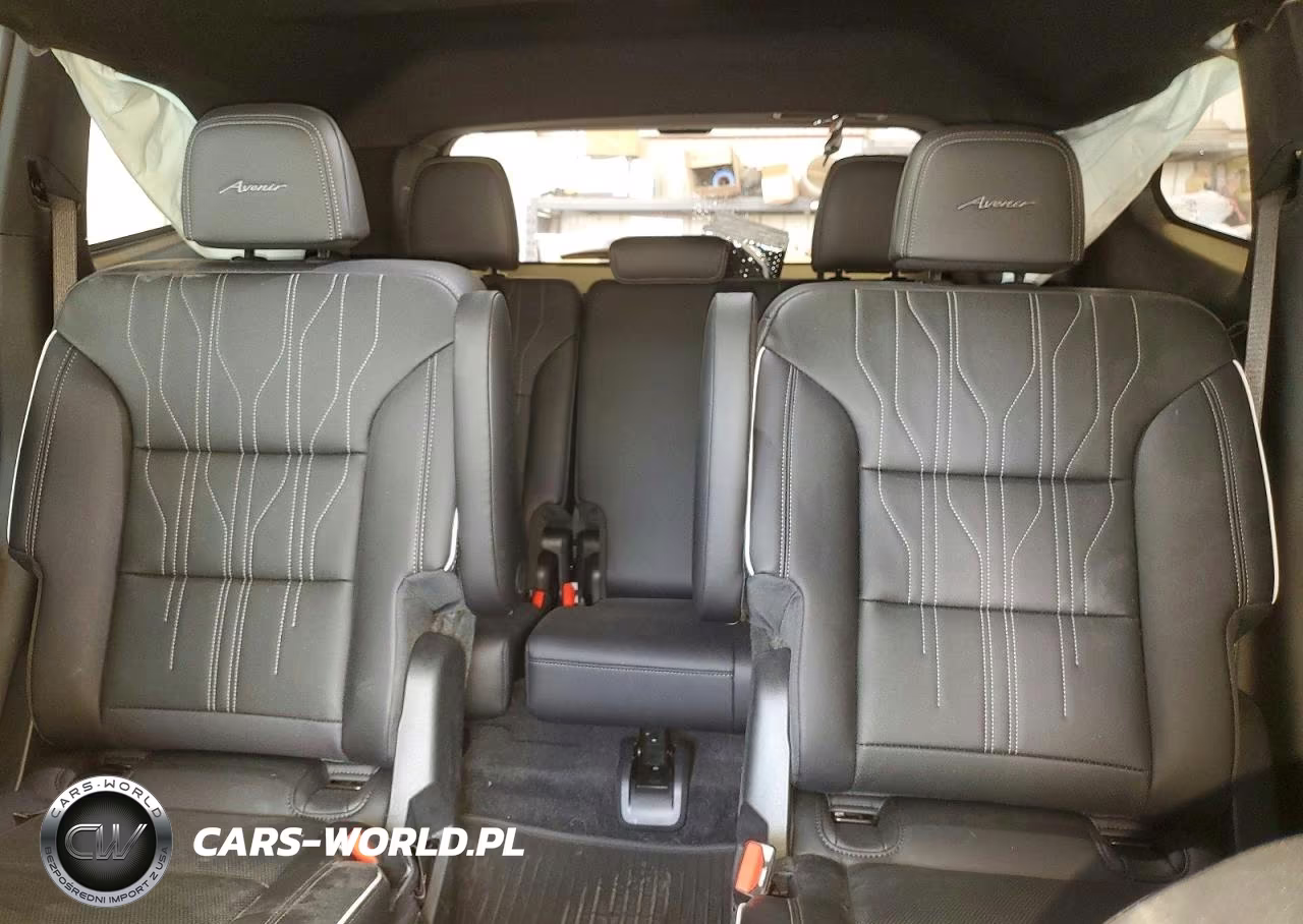 2026 Buick Enclave Avenir VIN:5GAERCKS8TJ191517 - 10