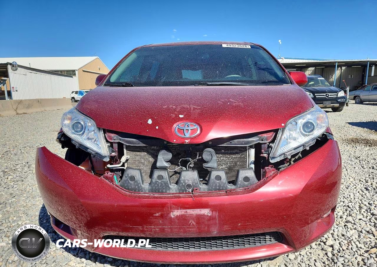 2012 Toyota Sienna Xle 8-Passenger VIN:5TDYK3DC1CS252358 - 5