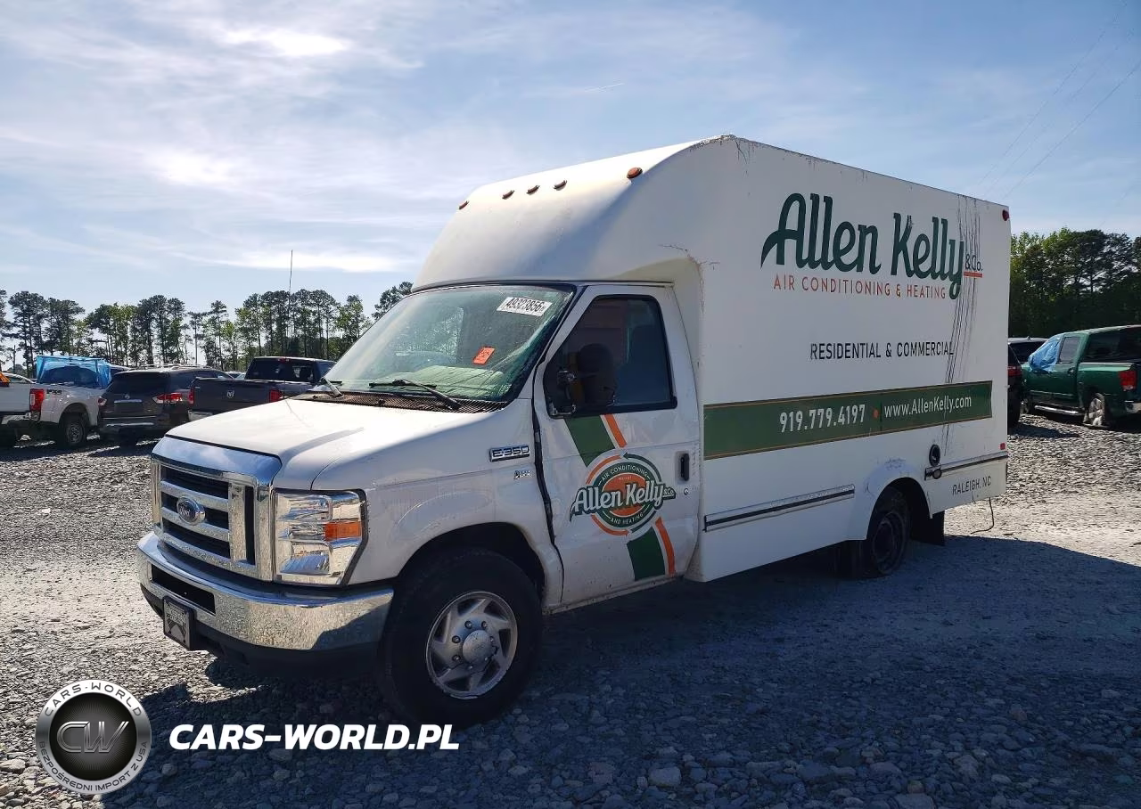 2017 Ford E350 Delivery Truck