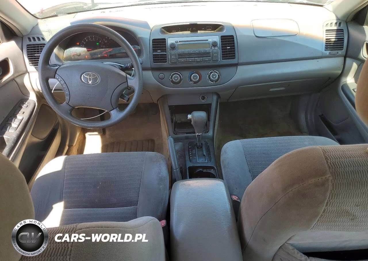 2005 Toyota Camry Le VIN:4T1BE32K35U402777 - 8