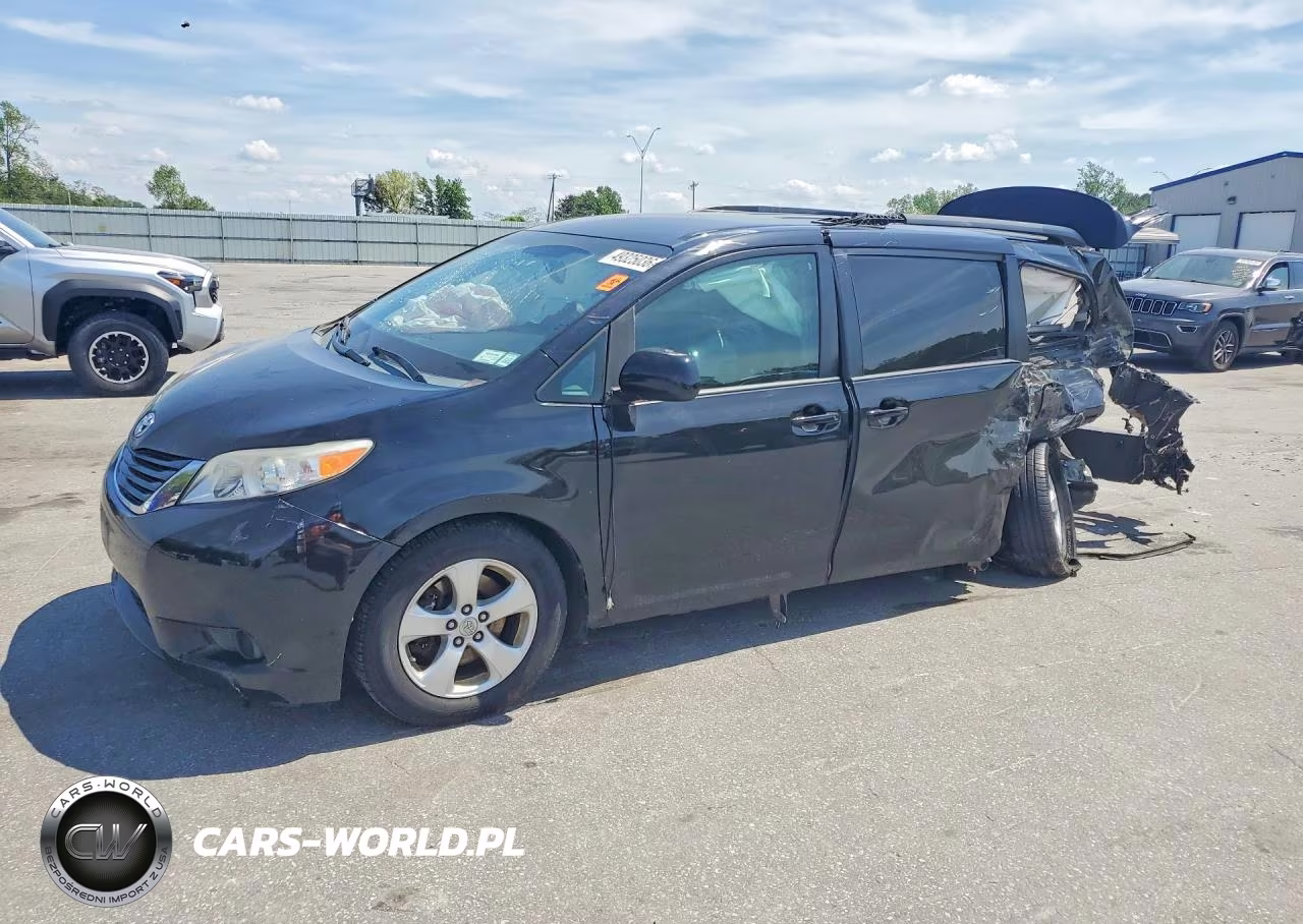2015 Toyota Sienna Le