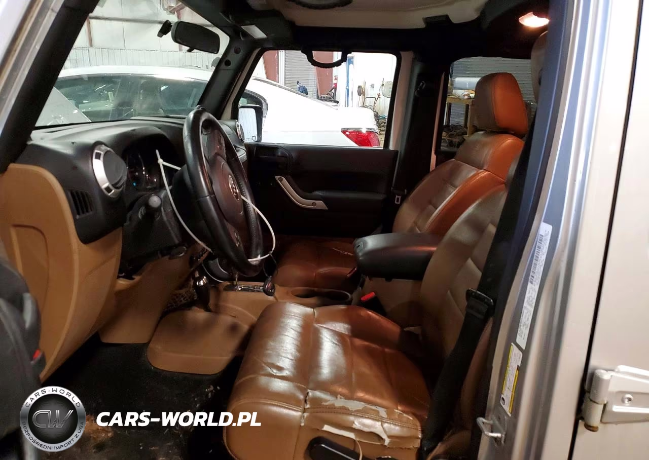 2012 Jeep Wrangler Unlimited Sahara VIN:1C4HJWEG6CL103709 - 7