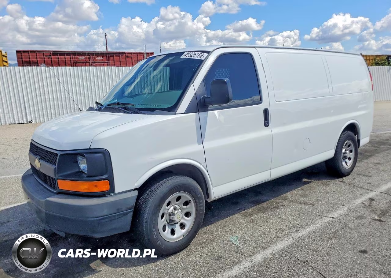 2013 Chev Express G1500