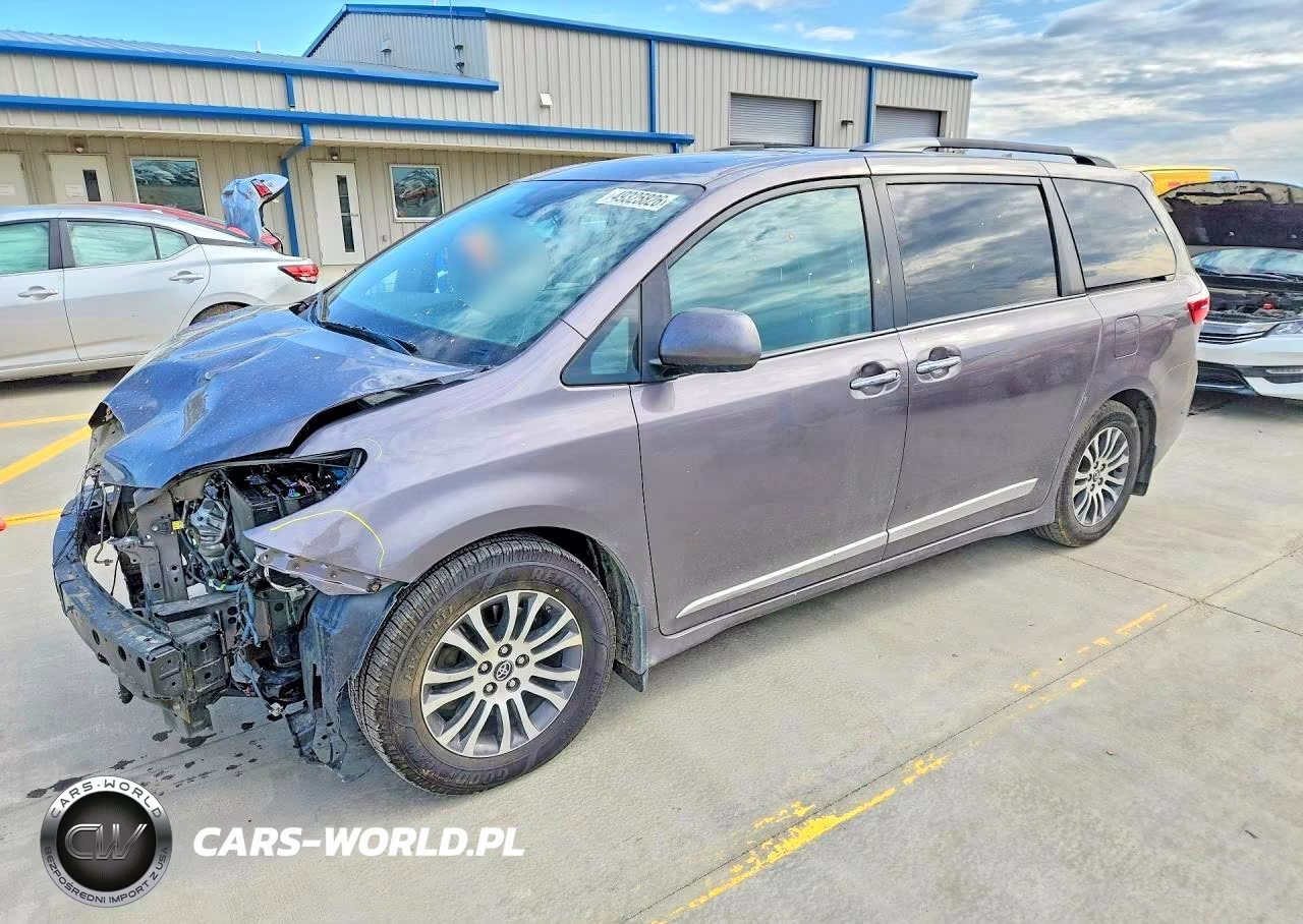 2019 Toyota Sienna Xle 8-Passenger