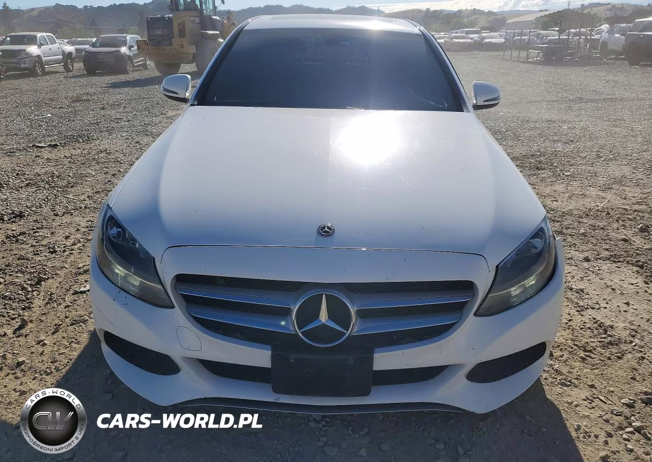 2018 Mercedes-Benz C 300 VIN:55SWF4JBXJU236561 - 5