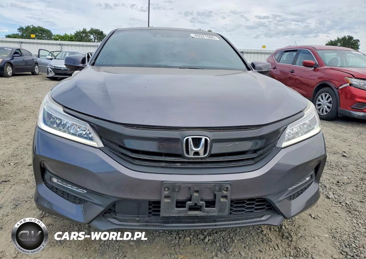 2016 Honda Accord Touring VIN:1HGCR3F97GA015028 - 5
