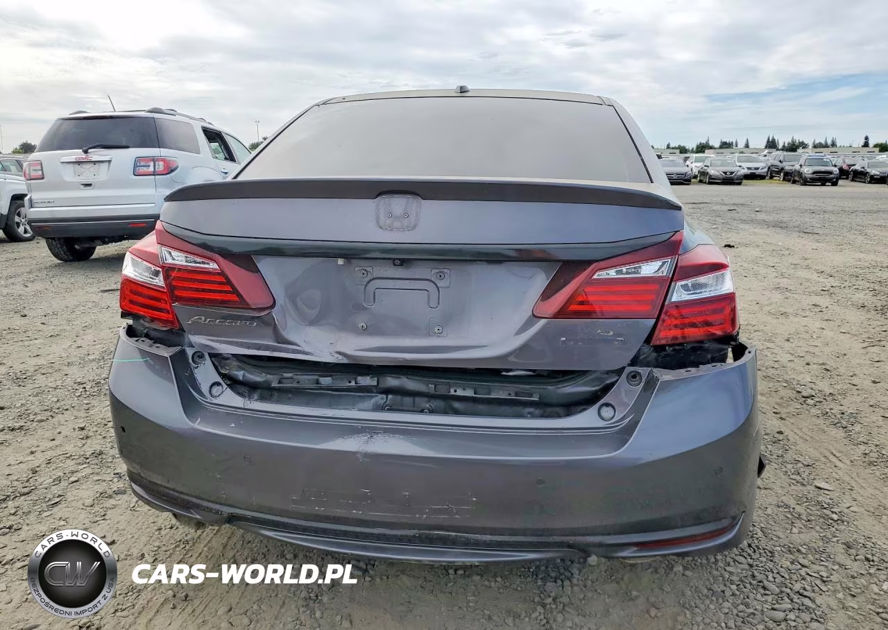2016 Honda Accord Touring VIN:1HGCR3F97GA015028 - 6