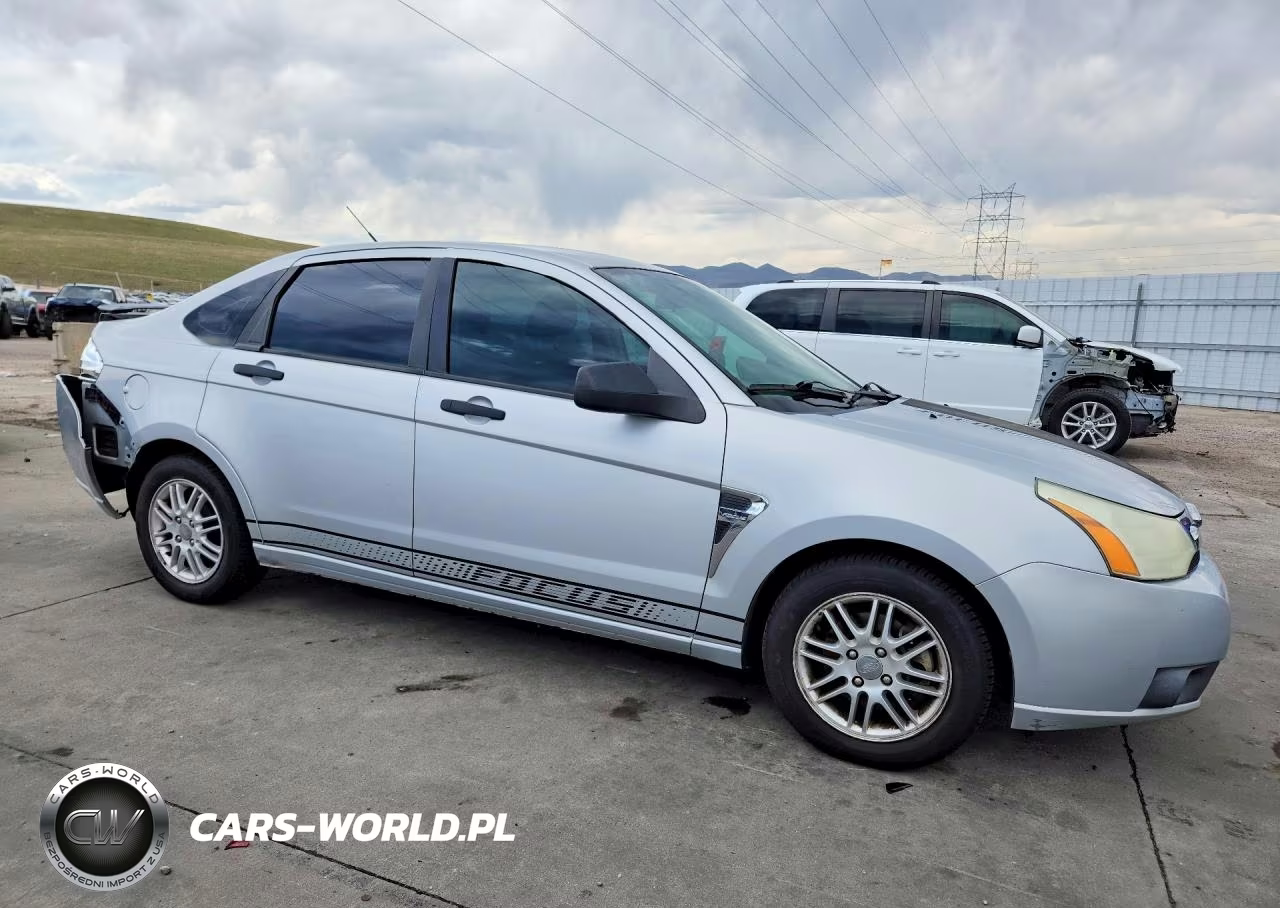 2008 Ford Focus Se VIN:1FAHP35N78W255246 - 4