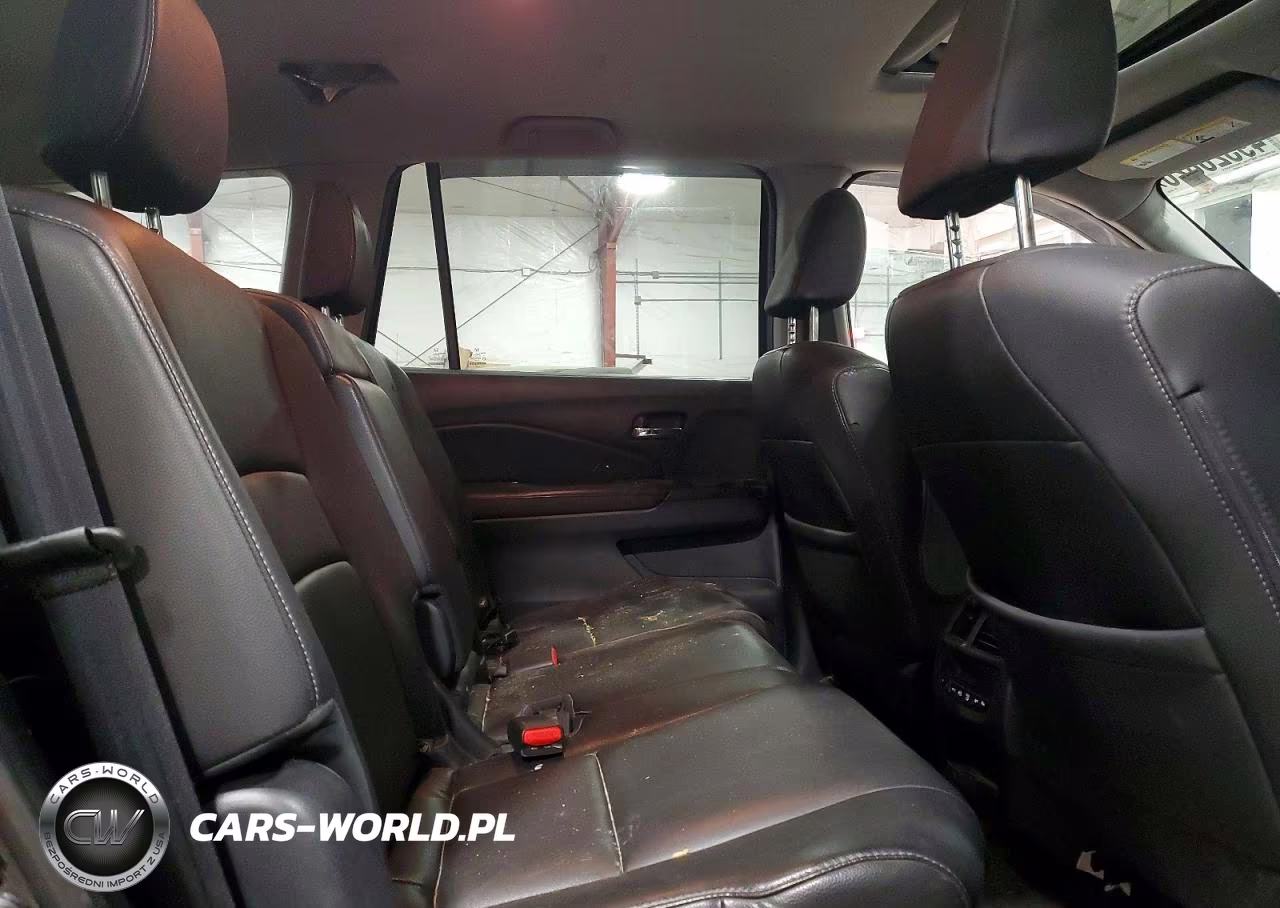 2018 Honda Pilot VIN:5FNYF6H71JB069188 - 11