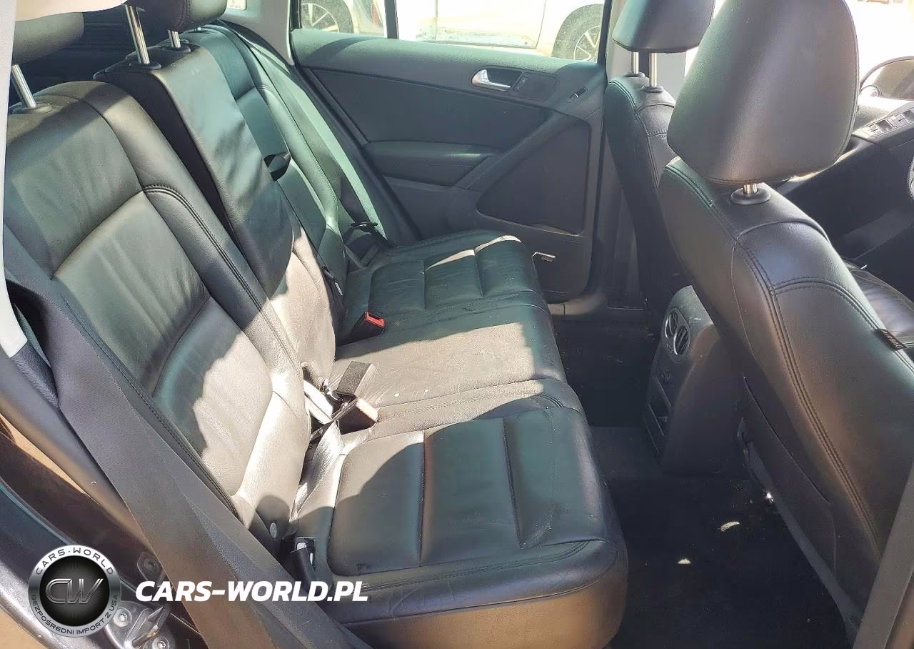 2011 Volkswagen Tiguan S VIN:WVGBV7AX4BW508546 - 10