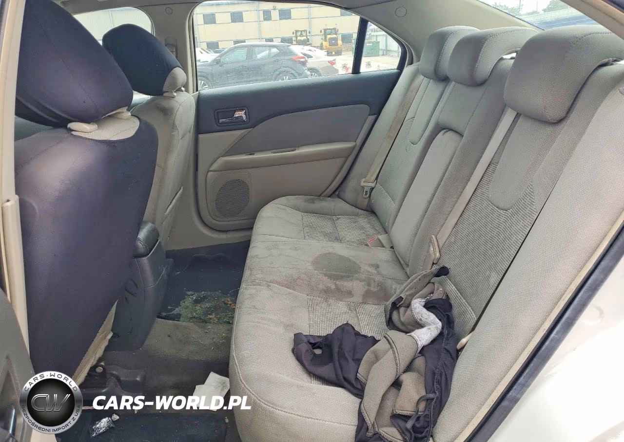 2010 Ford Fusion Se VIN:3FAHP0HA6AR184752 - 10