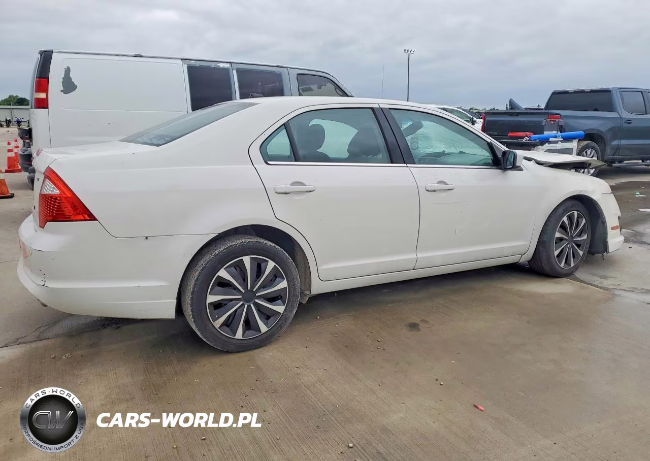 2010 Ford Fusion Se VIN:3FAHP0HA6AR184752 - 3
