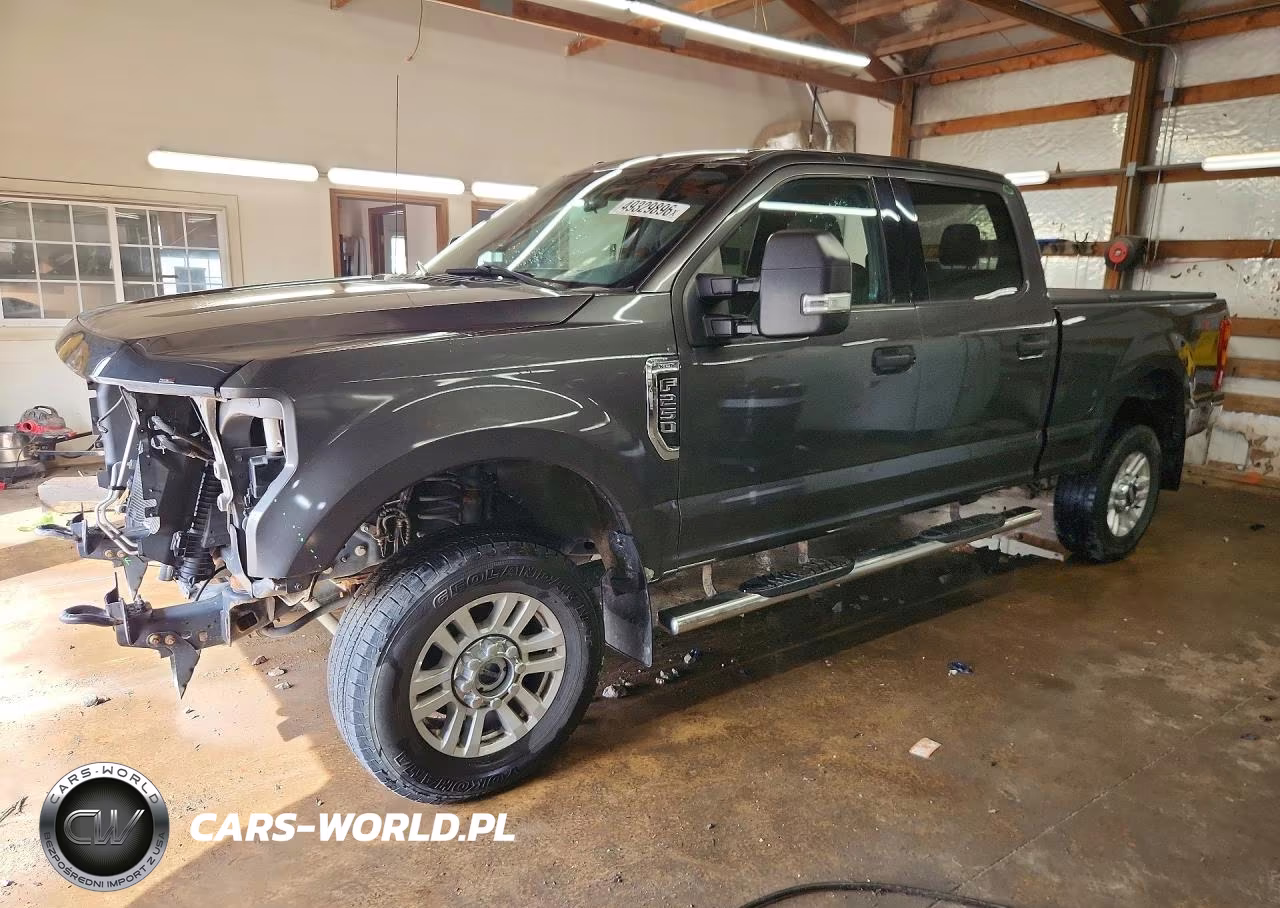 2017 Ford F250 Super Duty – zdjęcie 1 z 13