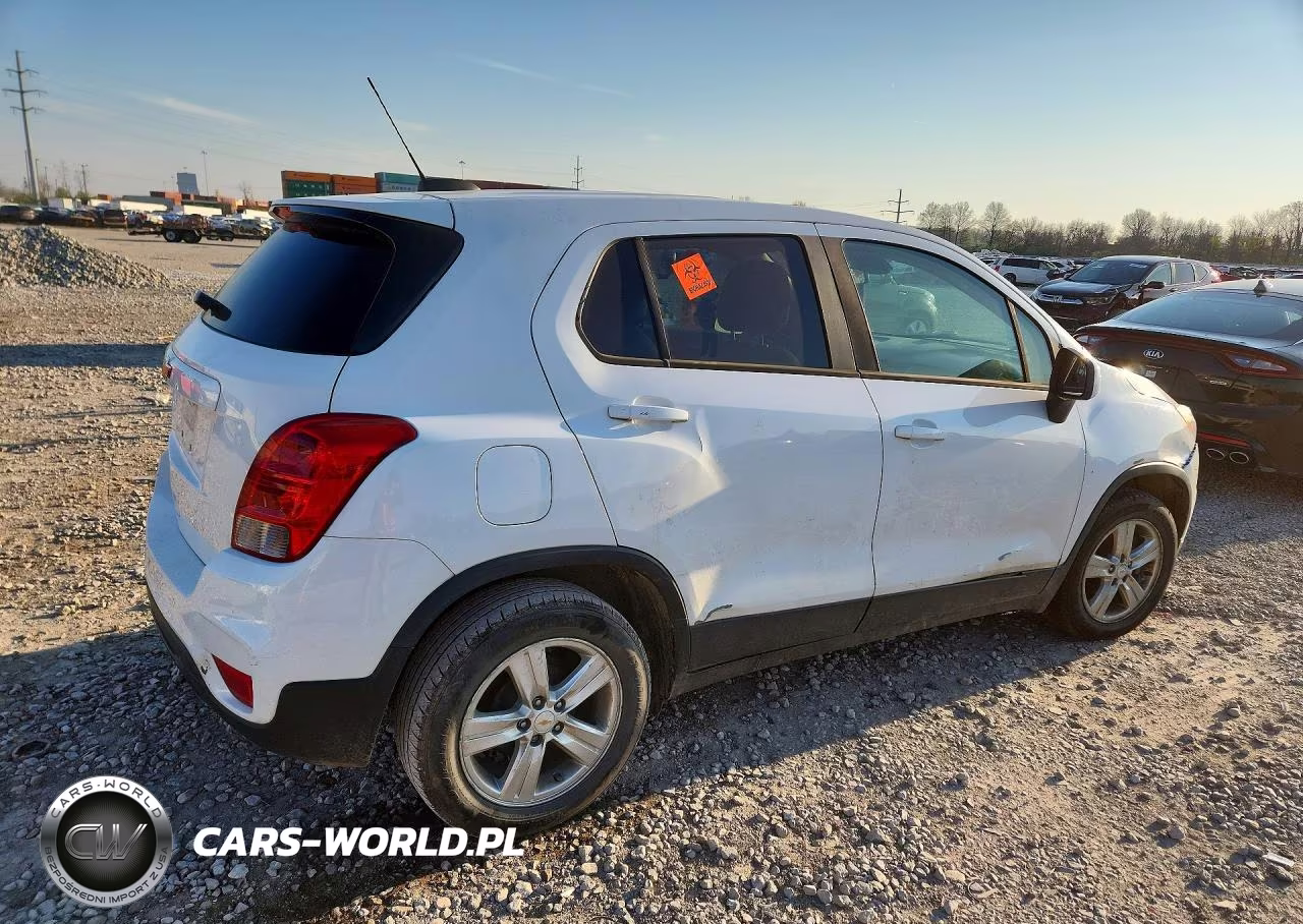 2020 Chevrolet Trax Ls VIN:KL7CJKSB5LB321686 - 3