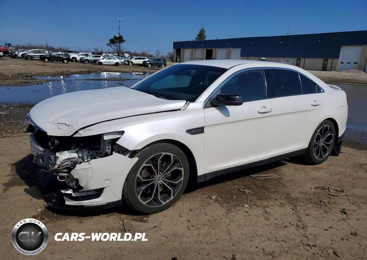 2013 Ford Taurus Sho