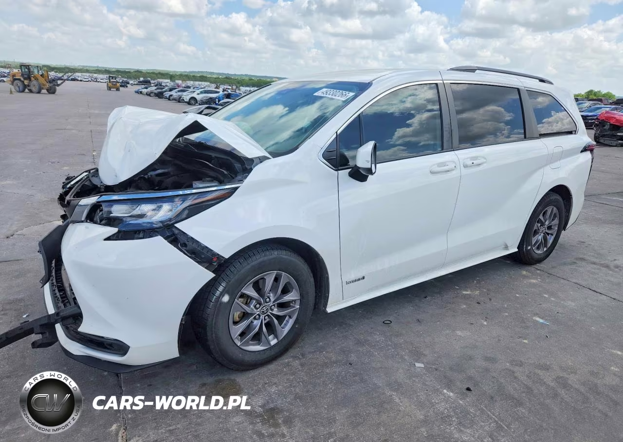 2021 Toyota Sienna Le