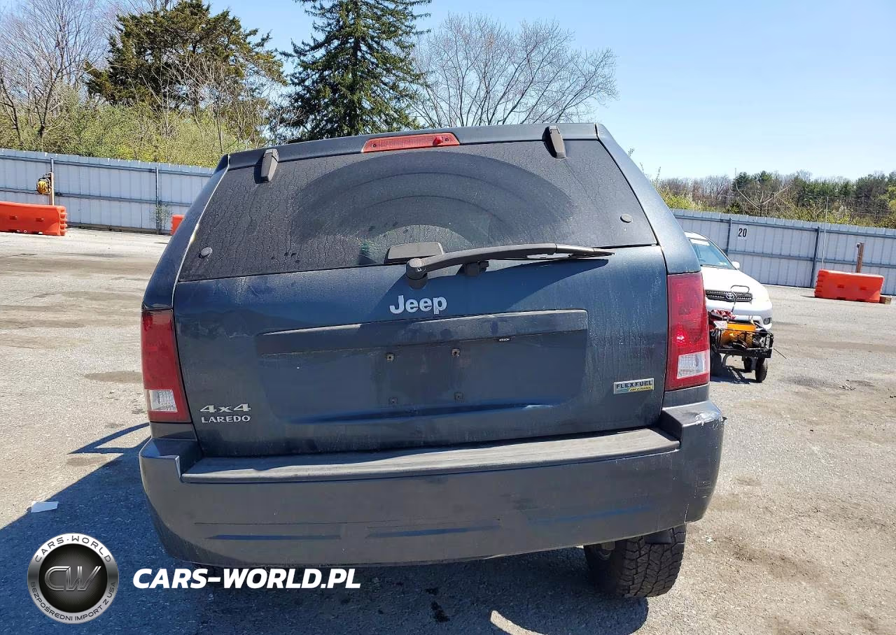 2007 Jeep Grand Cherokee Laredo VIN:1J8HR48P37C694721 - 6